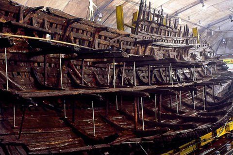 Tàu chiến hơn 400 năm dưới đáy biển