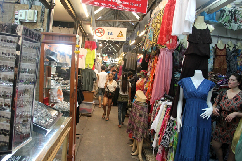 Long Biên vào danh sách 5 chợ thú vị nhất Đông Nam Á