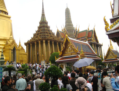 Việt Nam khuyến cáo việc đưa du khách sang Thái Lan