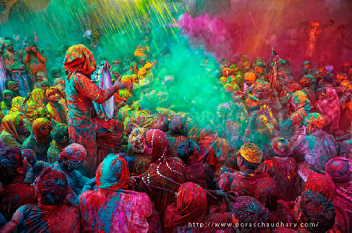 Lễ hội ném bột màu Holi ở Ấn Độ