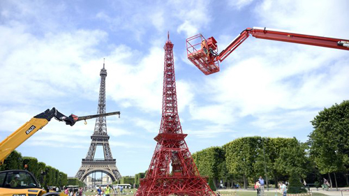 Tháp Eiffel có thêm ‘em gái’