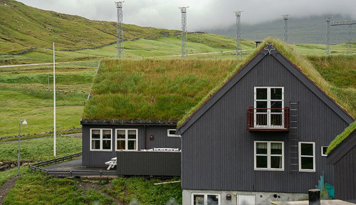 Faroe - quần đảo gắn liền với những ngôi nhà mái cỏ