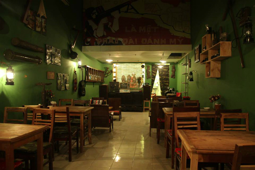 Xưa Cafe - không gian gợi nhớ một thời chiến tranh ở Hà Nội