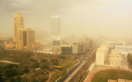 Bão cát ở Dubai làm gián đoạn hàng không