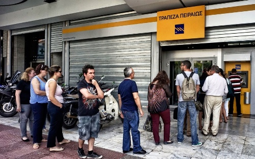 Du khách có nguy cơ cháy túi vì Hy Lạp đóng cửa ngân hàng
