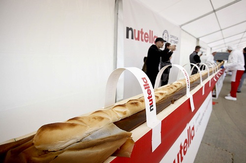 Chiếc bánh mì baguette dài nhất thế giới