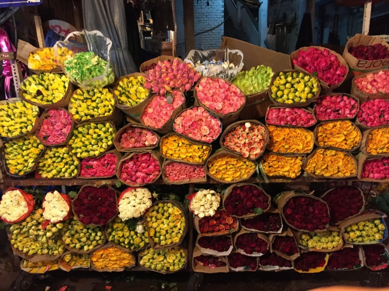 Chợ hoa 30 năm tuổi đêm không ngủ ở Sài Gòn
