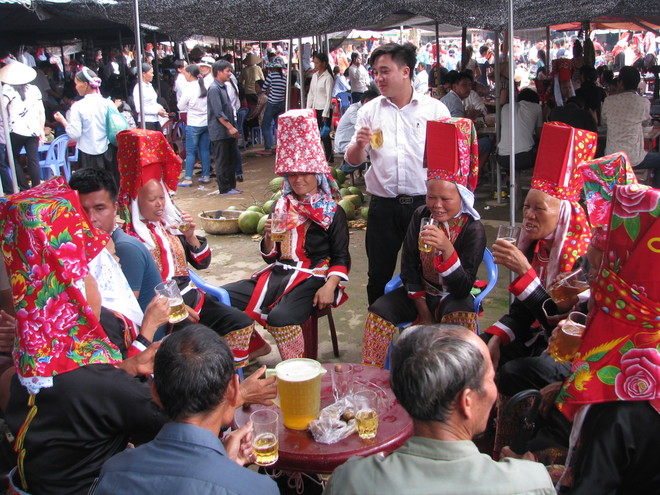 Độc đáo chợ tình ở vùng cao Quảng Ninh