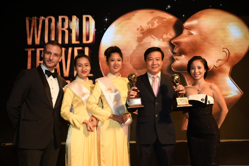 Vietnam Airlines giành 2 danh hiệu tại ‘Giải Oscar du lịch’ 