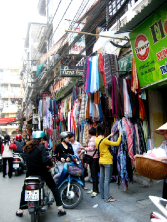 Đinh Liệt, phố khăn quàng cho mùa đông Hà Nội