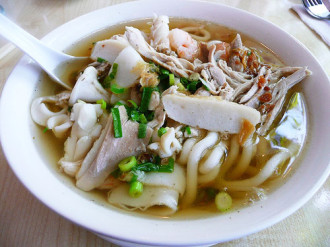 Bánh canh, hủ tiếu đậm hương vị biển Vũng Tàu