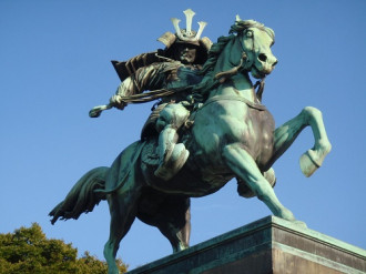 Huyền thoại bức tượng samurai lừng danh Nhật Bản