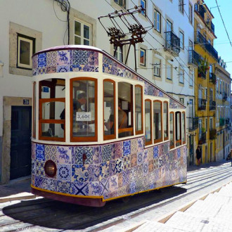 Những viên gạch men biết kể chuyện ở Bồ Đào Nha
